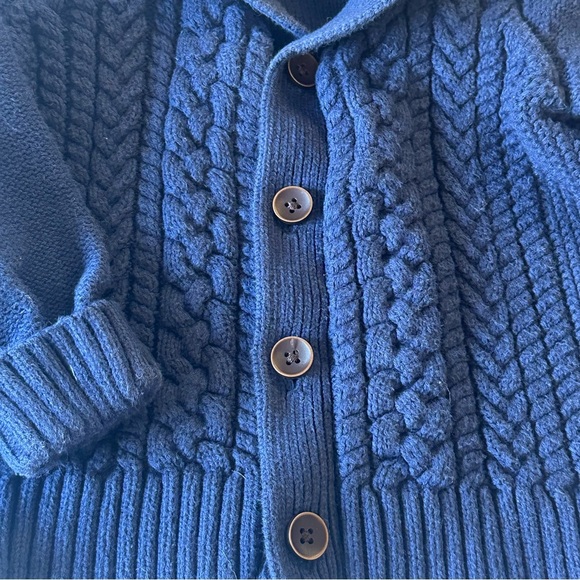 GAP - Medium weight Blue Cable Knit Kids Sweater - Picture 3 of 5
